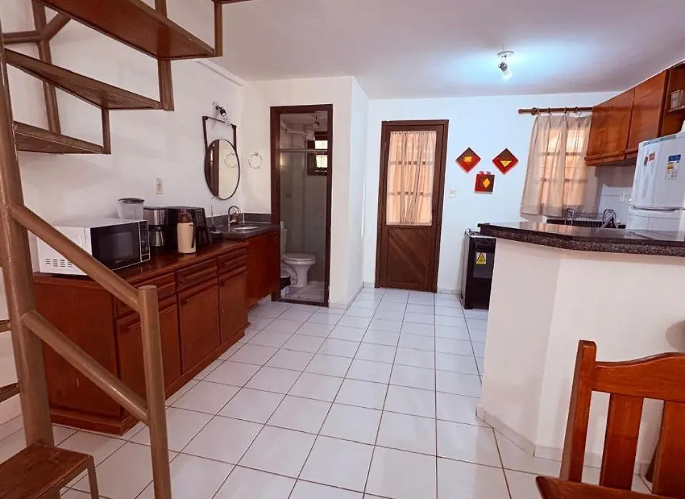 Condominio com piscina e ótima localização.-1